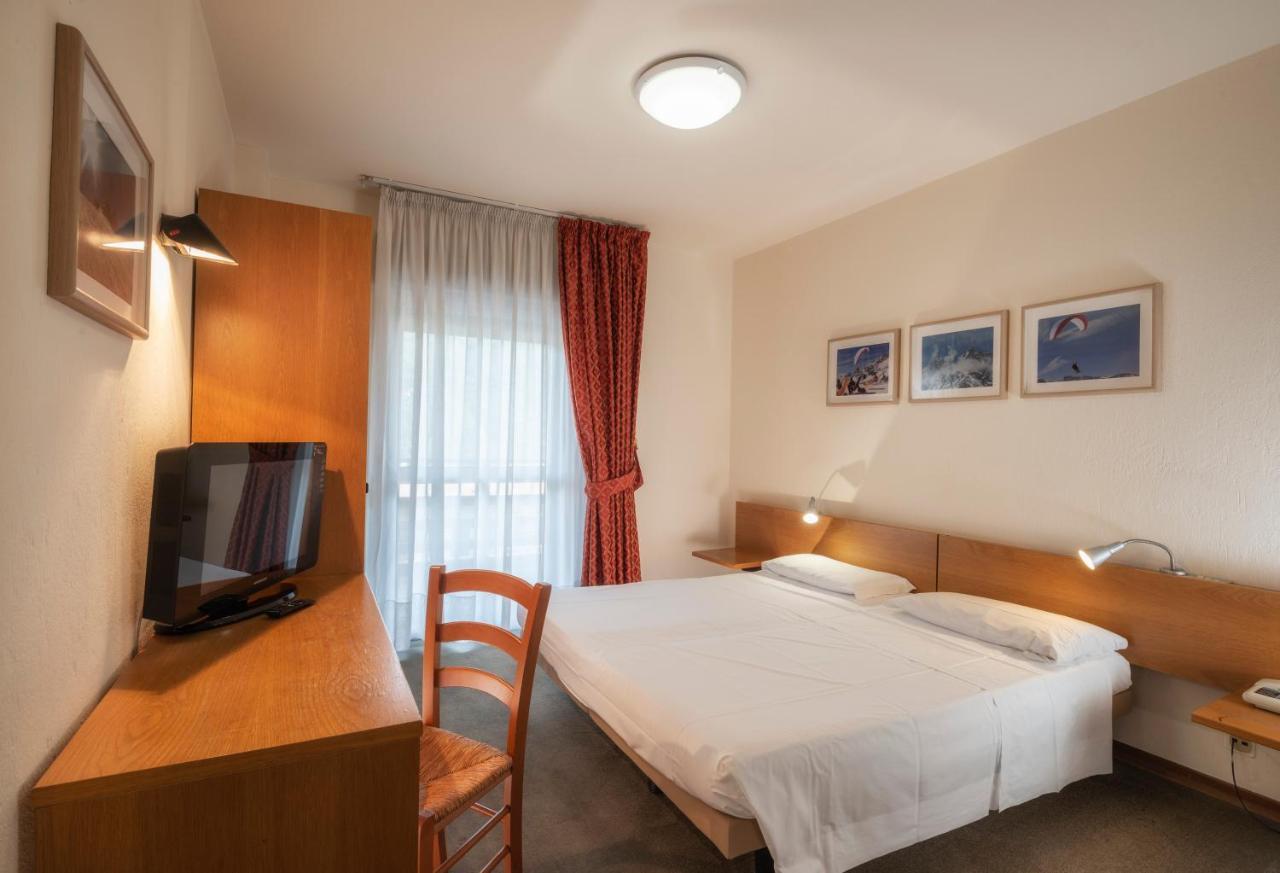 Hotel Rendez Vous Châtillon Esterno foto