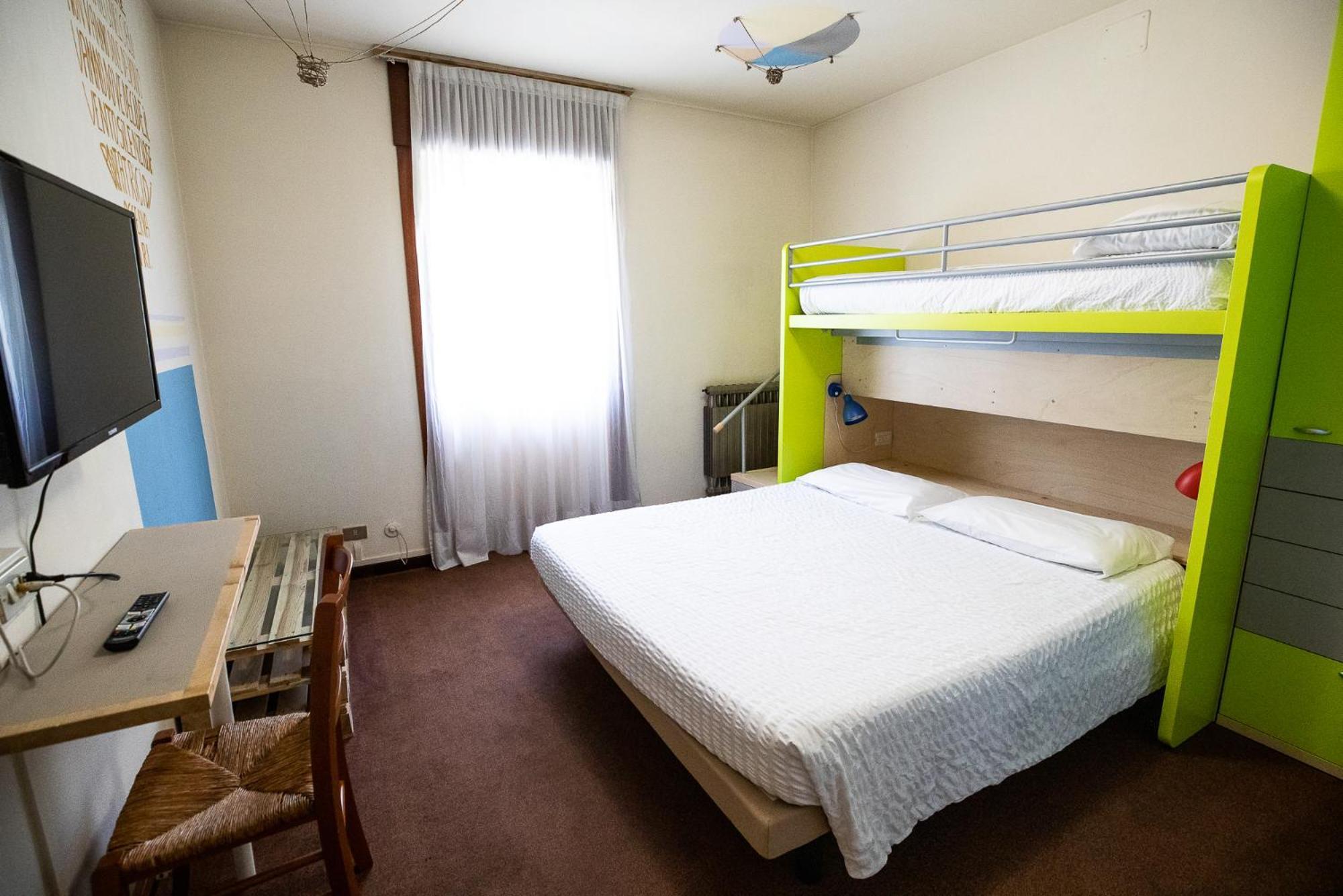 Hotel Rendez Vous Châtillon Esterno foto