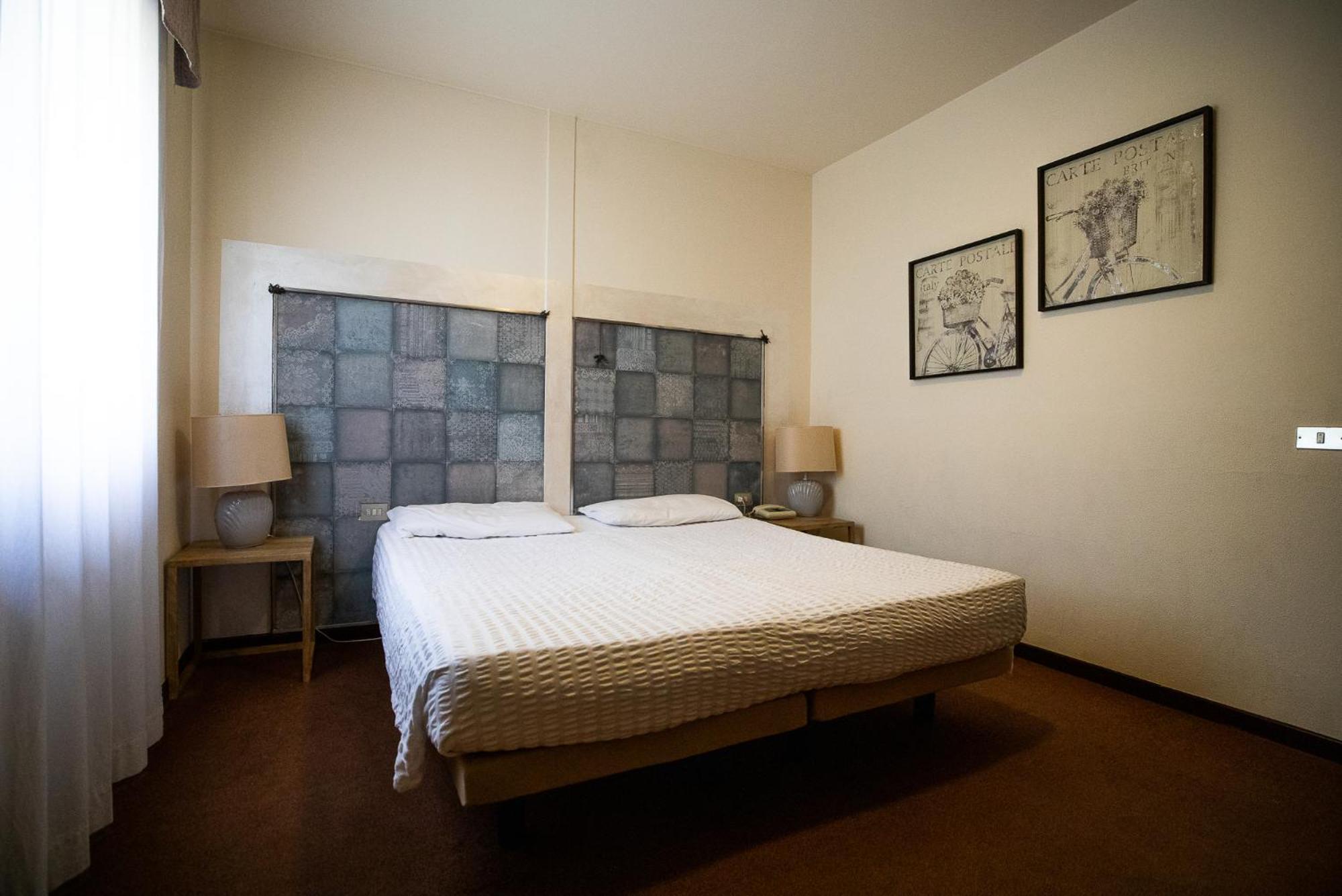 Hotel Rendez Vous Châtillon Esterno foto