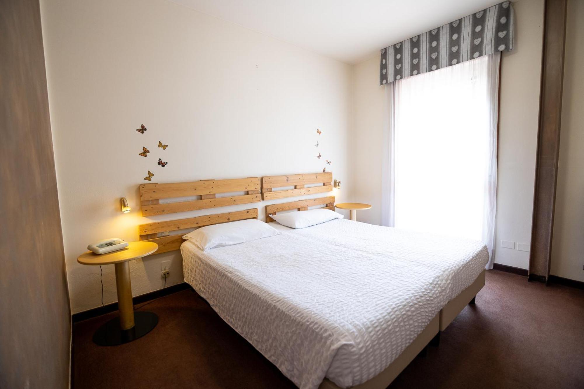 Hotel Rendez Vous Châtillon Esterno foto
